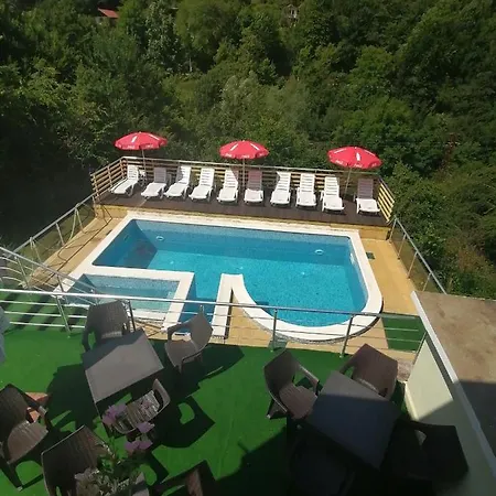 Πανσιόν Shipkovo Hills *